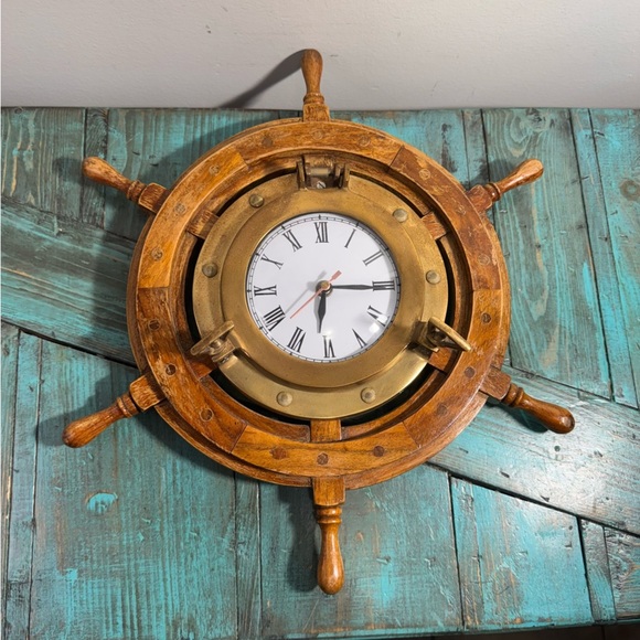 Vintage Large Wooden/brass Ships Wheel Quartz Wall Clock Nautical - Picture 2 of 11